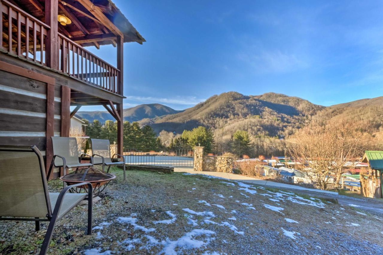 The Cabin At Marys Place With Deck And Mtn Views! Maggie Valley Exterior photo