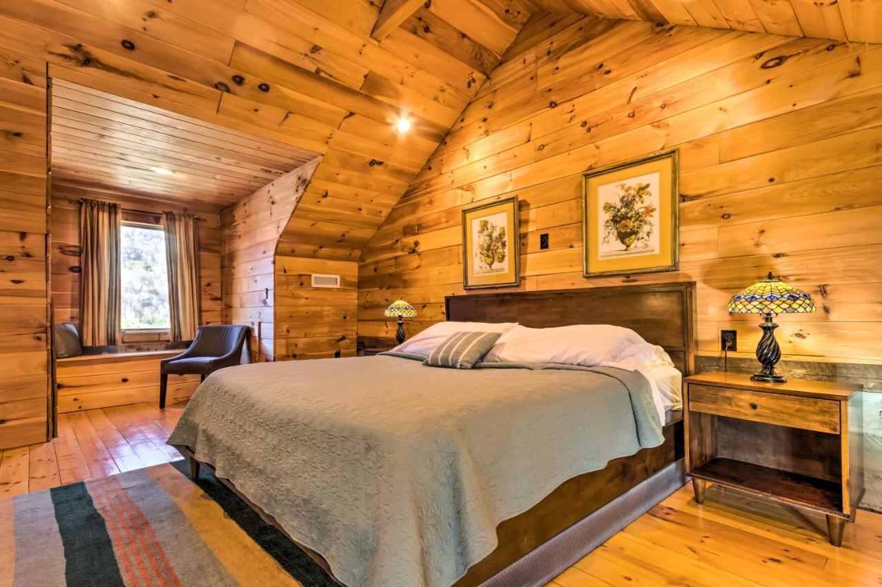 The Cabin At Marys Place With Deck And Mtn Views! Maggie Valley Exterior photo