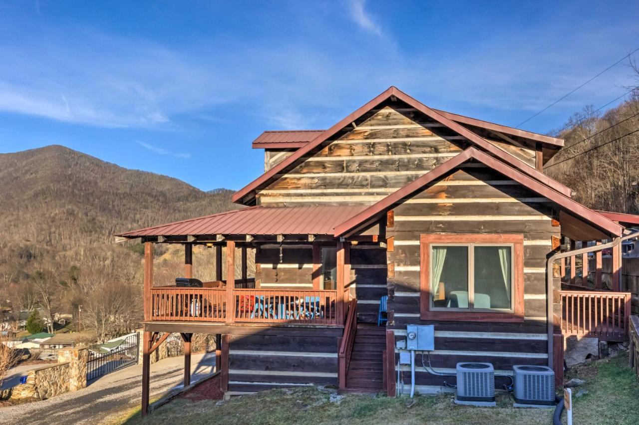 The Cabin At Marys Place With Deck And Mtn Views! Maggie Valley Exterior photo