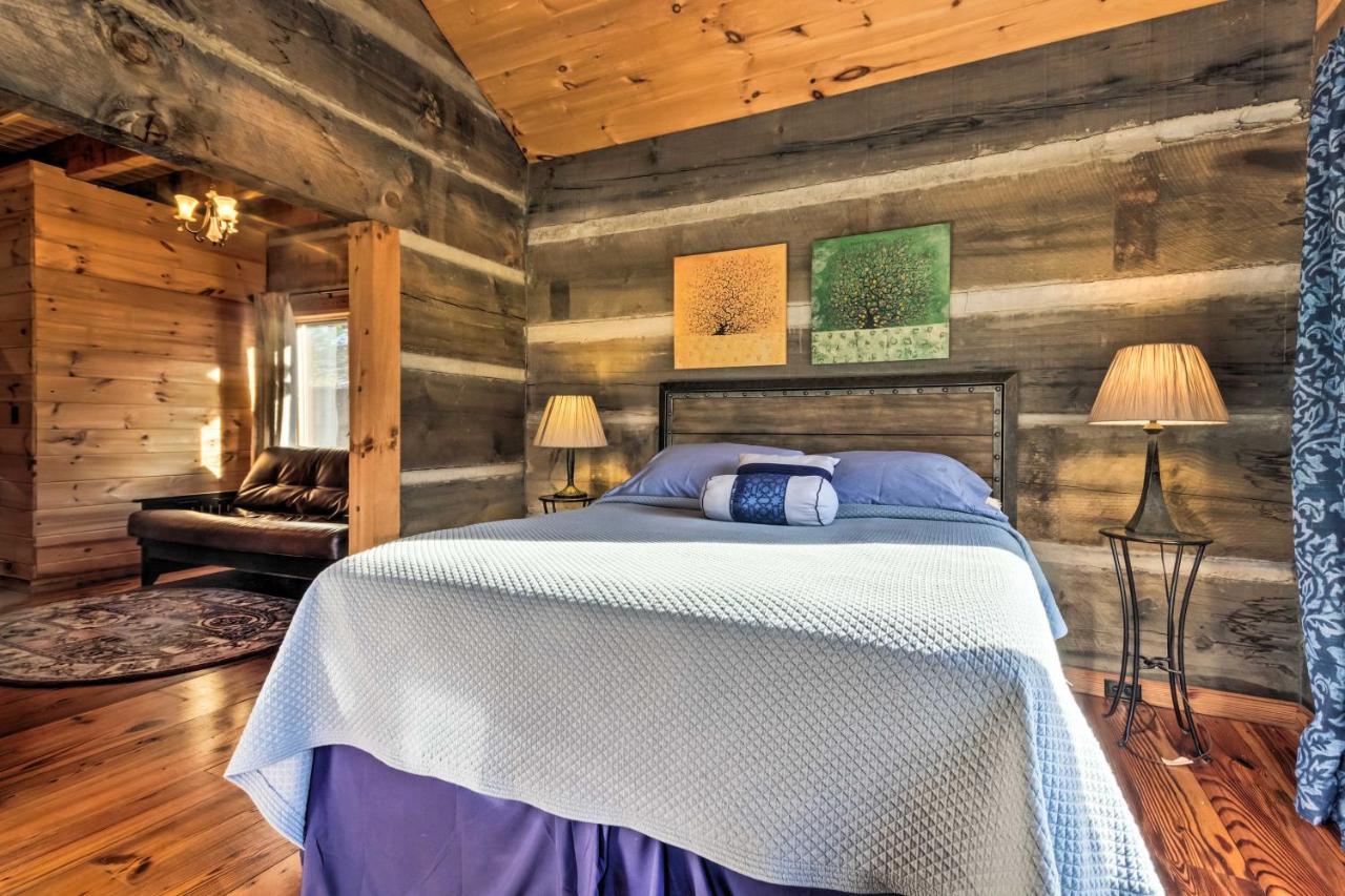 The Cabin At Marys Place With Deck And Mtn Views! Maggie Valley Exterior photo